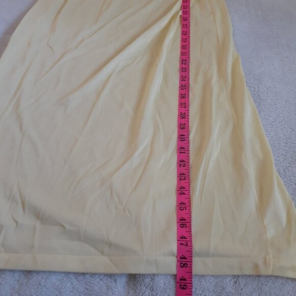 Grants Vintage Women's Small Yellow Floral Embroidered Maxi Nightgown - Picture 10 of 12
